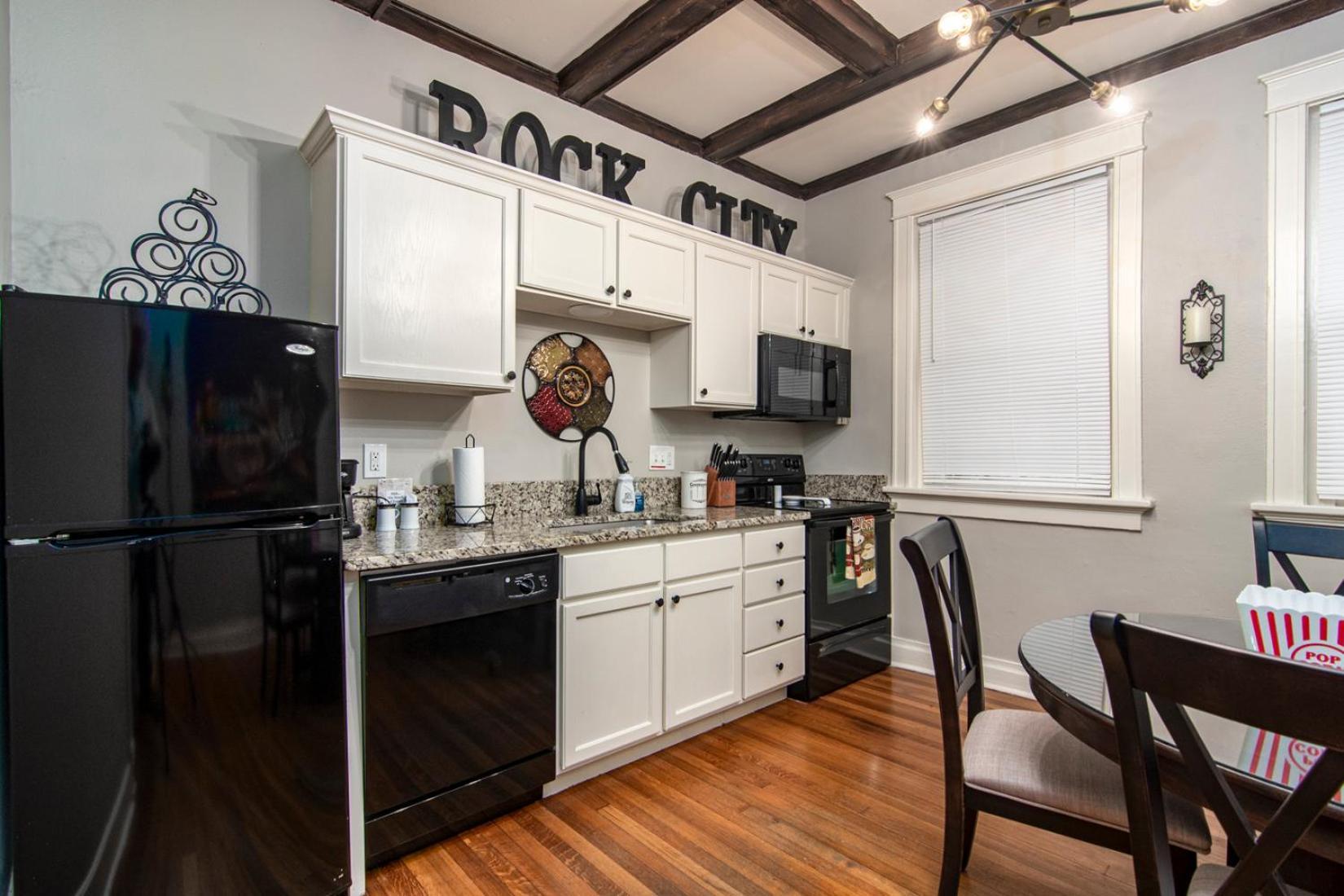 Charming New Orleans-Style Apartment With Gated Courtyard! Little Rock Exterior photo